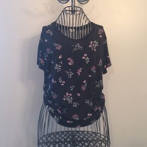 Black Flower printed Tee